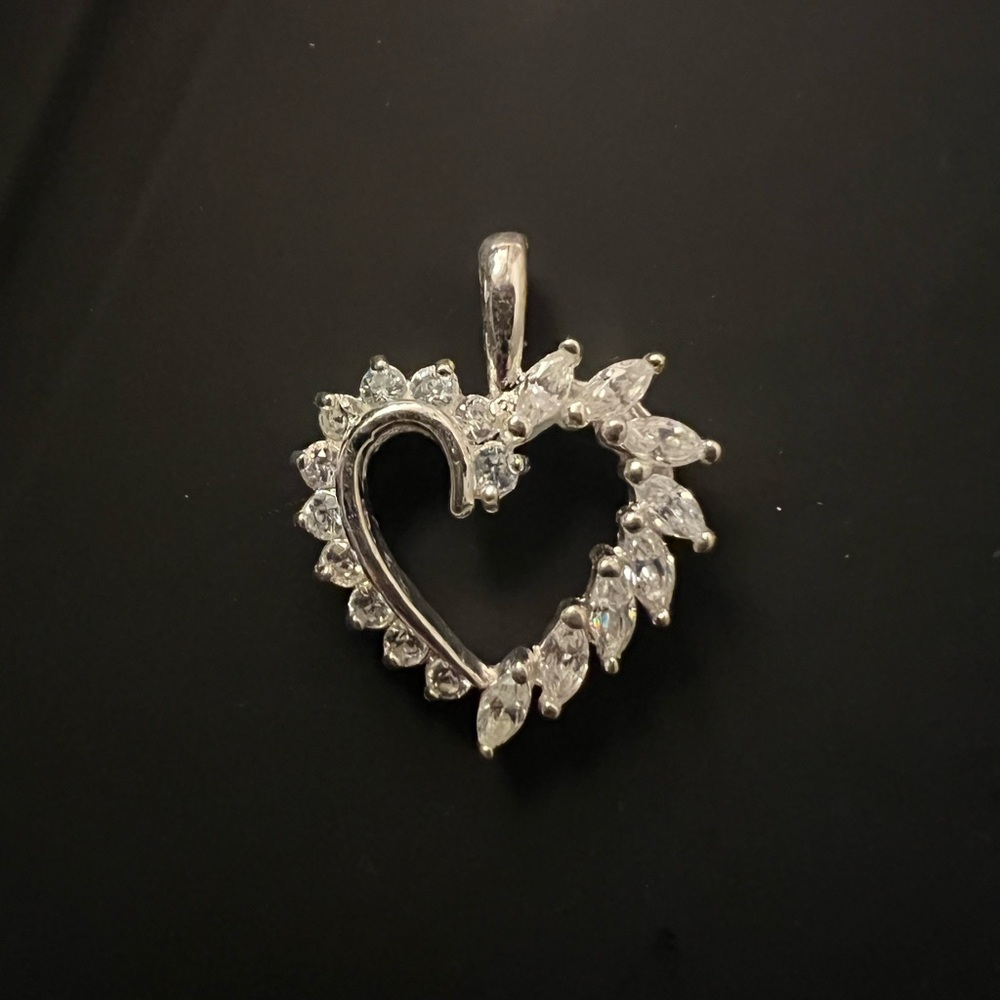 Stunning Silver Heart Necklace with Crystal Accents